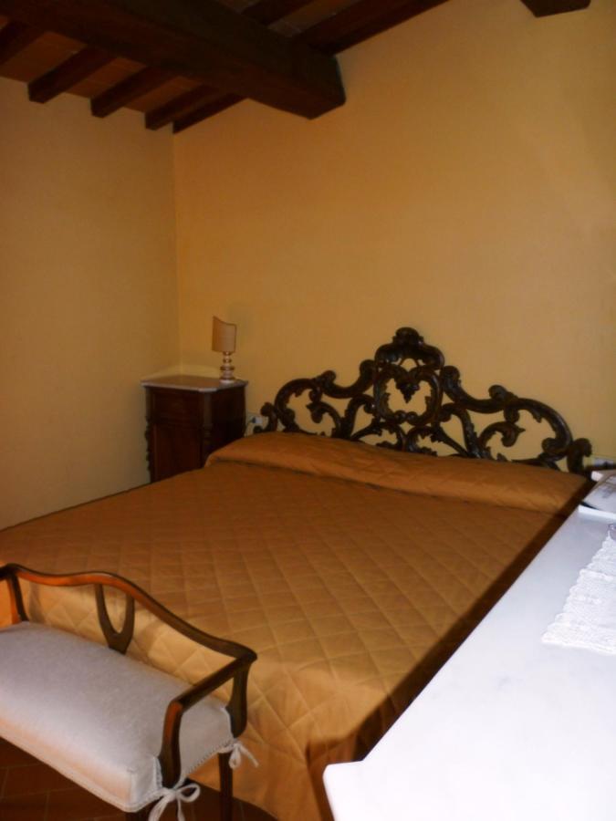 Agriturismo Casa Belvedere Bacchereto Habitación foto